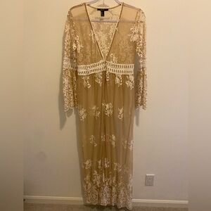 Gorgeous Forever 21 Cream Lace Coverup- Small